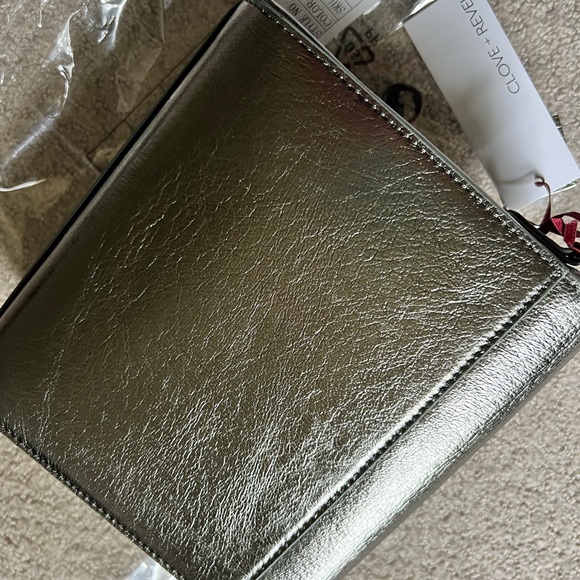 CLOVE + REVEL GUNMETAL/SILVER SAYER BAG NEW! - Picture 6 of 7